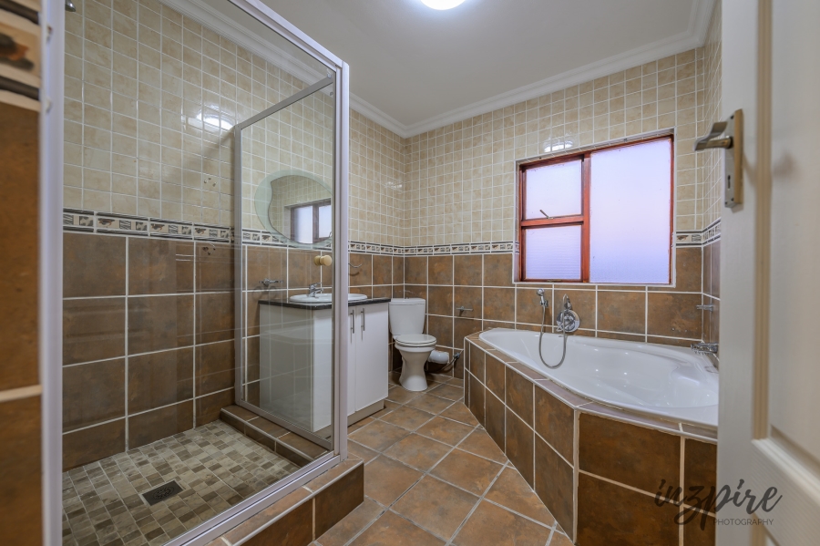 3 Bedroom Property for Sale in Dana Bay Western Cape